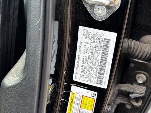 Used 2019 Honda Accord Touring image 23