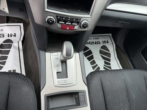 Used 2011 Subaru Outback 2.5i image 20