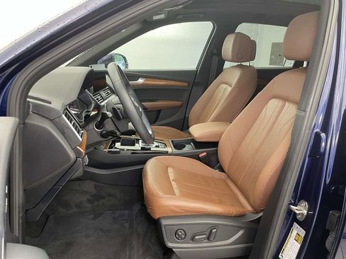 Certified 2023 Audi Q5 2.0T Premium w/ Convenience Package AWD/4WD image 5