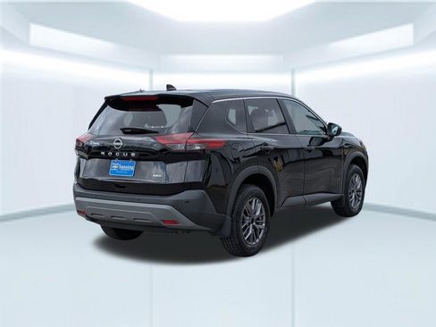 Used 2023 Nissan Rogue S AWD/4WD image 6