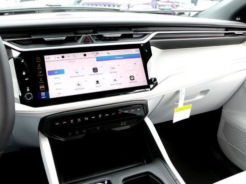 New 2026 Jeep Cherokee Limited image 13