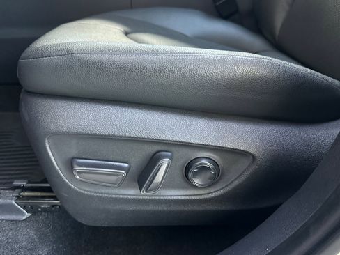 Used 2024 Toyota Grand Highlander AWD Hybrid image 13