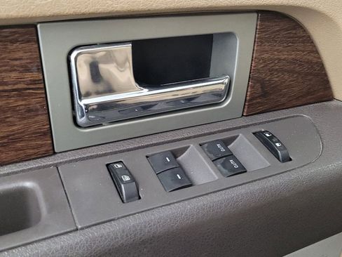 Used 2013 Ford F150 Lariat w/ Luxury Equipment Group image 32