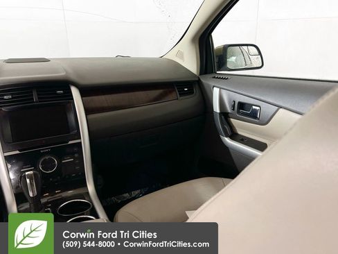 Used 2013 Ford Edge Limited AWD/4WD image 25