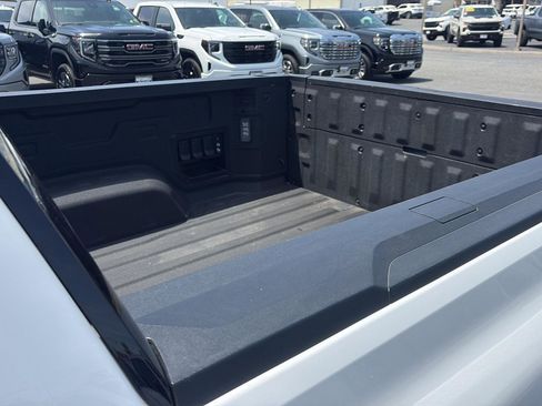 Used 2025 GMC Sierra EV Denali AWD/4WD image 28