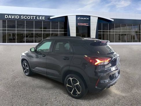 Used 2023 Chevrolet TrailBlazer RS w/ Sun and Liftgate Package AWD/4WD image 3