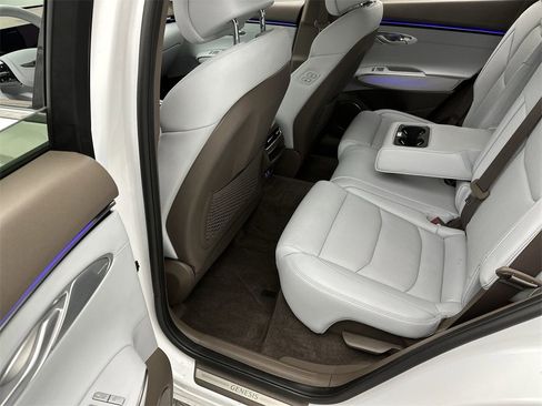 Used 2026 Genesis GV70 2.5T Advanced image 23