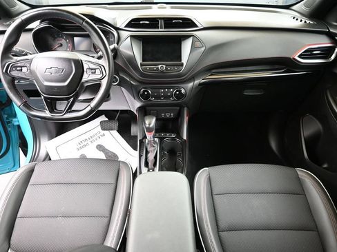 Used 2021 Chevrolet TrailBlazer RS FWD image 17