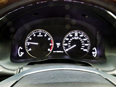 Used 2013 Lexus ES 350 w/ Premium Pkg FWD image 16
