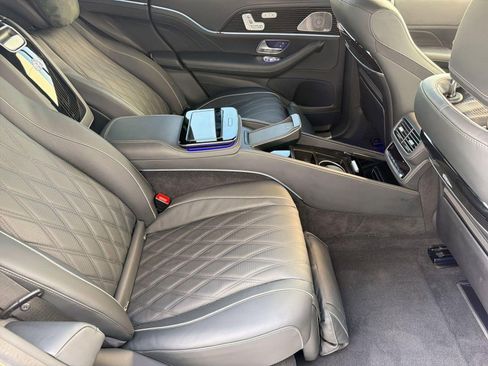 Certified 2024 Mercedes-Benz Maybach GLS 600 4MATIC image 32
