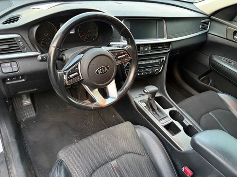 Used 2019 Kia Optima S FWD image 7