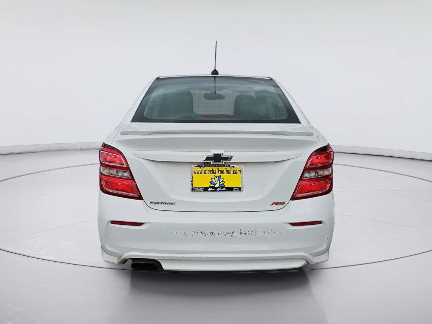 Used 2020 Chevrolet Sonic LT w/ RS Package FWD image 4