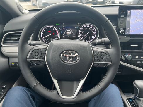 Used 2023 Toyota Camry XLE image 23