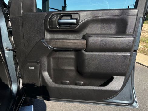 Used 2020 Chevrolet Silverado 3500 LTZ w/ LTZ Plus Package AWD/4WD image 33