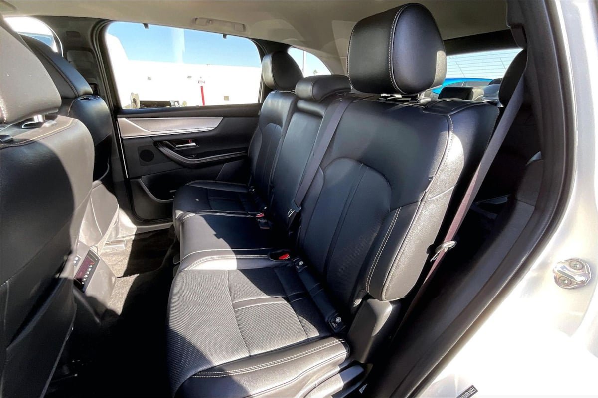 Used 2024 MAZDA CX-90 Plug-In Hybrid w/ Preferred AWD/4WD image 23