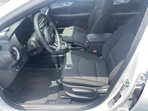 Used 2024 Kia Forte LXS FWD image 18