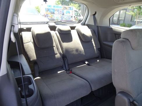 Used 2016 Honda Odyssey SE image 18