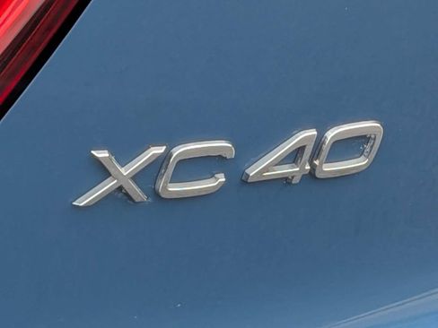 Certified 2023 Volvo XC40 B4 Plus w/ Protection Package Premier FWD image 13