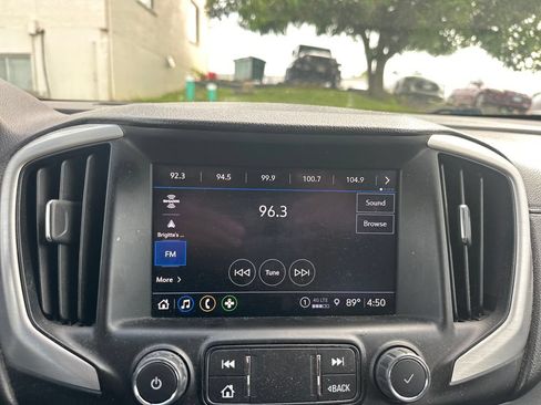 Used 2023 GMC Terrain SLT FWD image 41