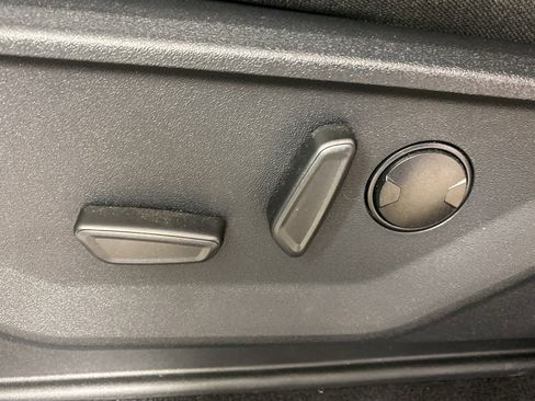 Used 2025 Ford F150 XLT w/ Equipment Group 302A MID image 17