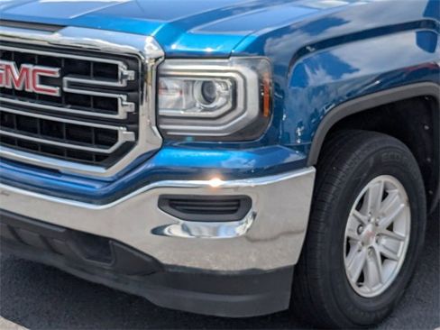 Used 2018 GMC Sierra 1500 SLE image 9
