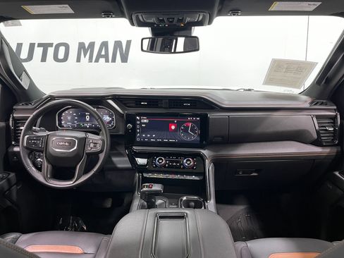 Used 2022 GMC Sierra 1500 AT4 w/ AT4 Premium Package AWD/4WD image 18