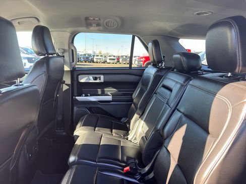 Used 2024 Ford Explorer XLT w/ Equipment Group 202A image 33