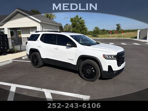 Used 2023 GMC Acadia SLE w/ Driver Convenience Package FWD image 1