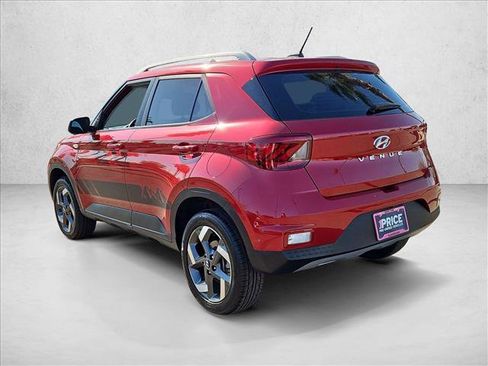 Certified 2023 Hyundai Venue Limited image 8