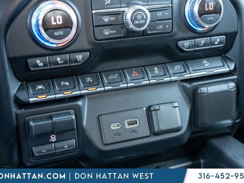 Used 2021 GMC Sierra 1500 Denali w/ Technology Package AWD/4WD image 11