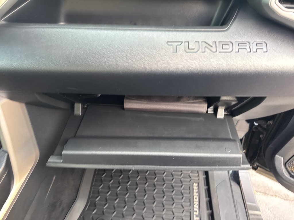 Used 2022 Toyota Tundra SR5 AWD/4WD image 37