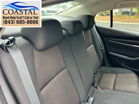Used 2022 MAZDA MAZDA3 s FWD image 17