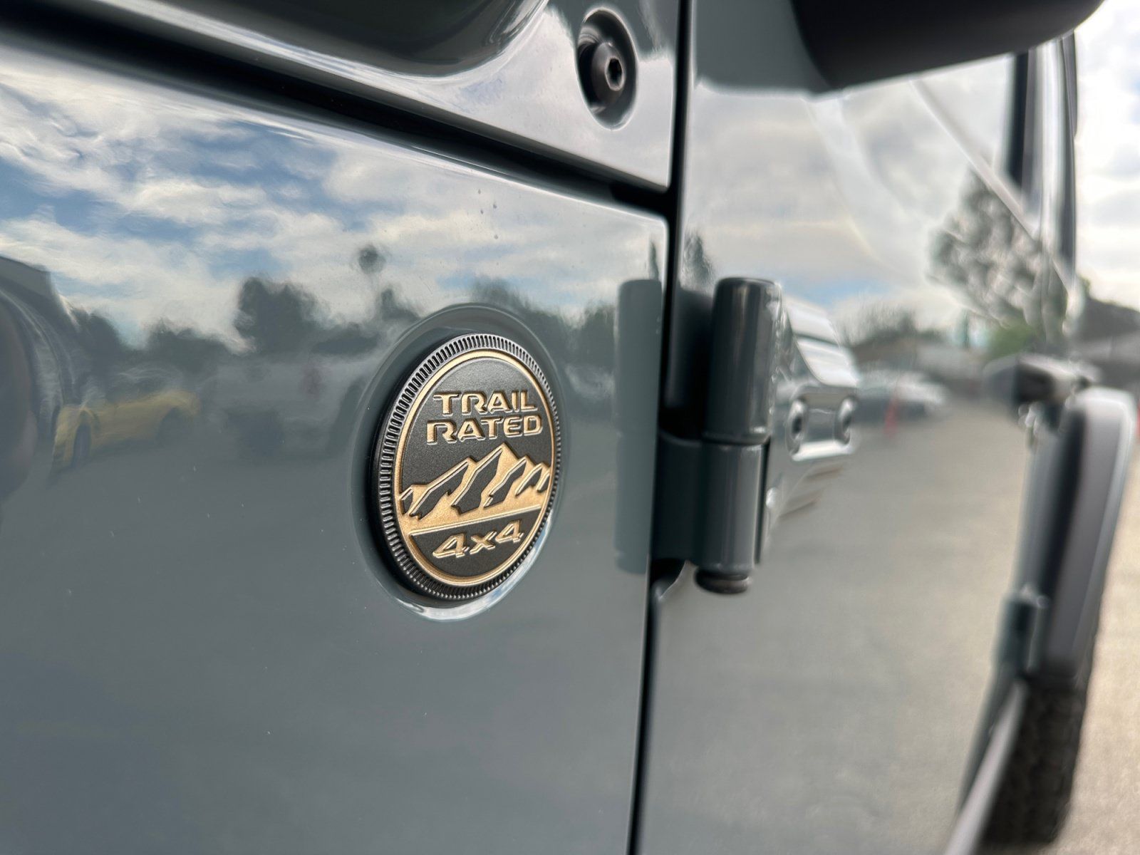 Used 2024 Jeep Wrangler Unlimited AWD/4WD image 29