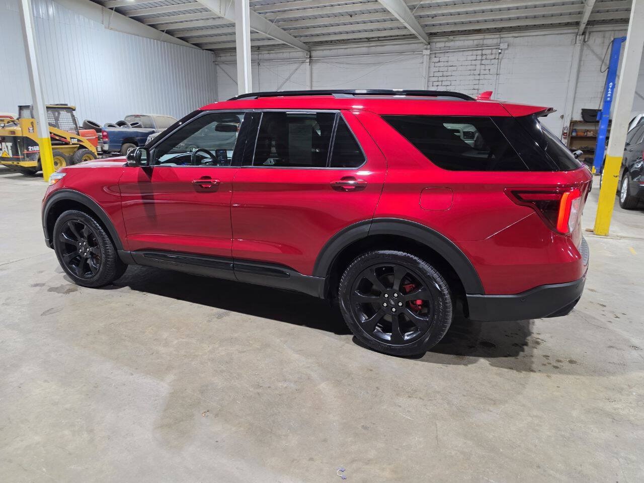 Used 2020 Ford Explorer ST w/ ST Street Pack AWD/4WD image 7