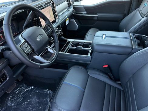 New 2026 Ford F250 Platinum AWD/4WD image 9
