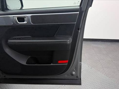 Used 2025 Hyundai Santa Fe SEL AWD/4WD image 23