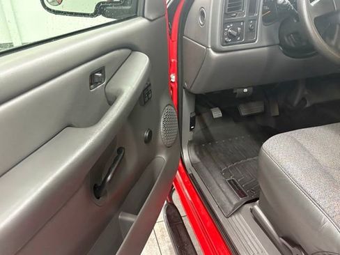 Used 2007 GMC Sierra 1500 W/T RWD image 10