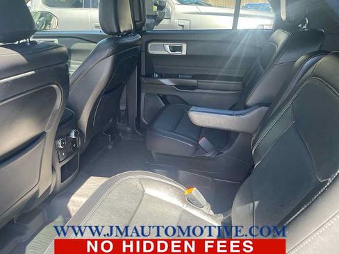 Used 2020 Ford Explorer Limited AWD/4WD image 3