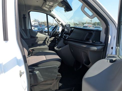 Used 2024 Ford Transit 350 XLT image 27