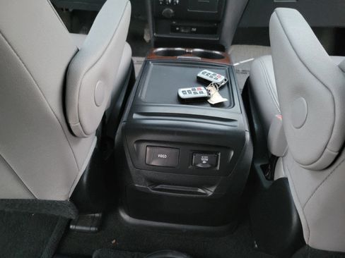 Used 2016 Toyota Sienna Limited Premium AWD/4WD image 26