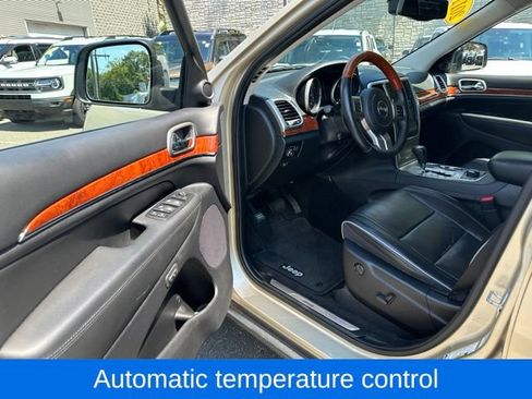 Used 2011 Jeep Grand Cherokee Overland AWD/4WD image 13