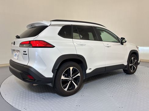 Used 2023 Toyota Corolla Cross XSE w/ Convenience Package image 9