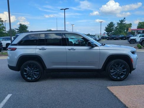 New 2026 Jeep Grand Cherokee Limited AWD/4WD image 3