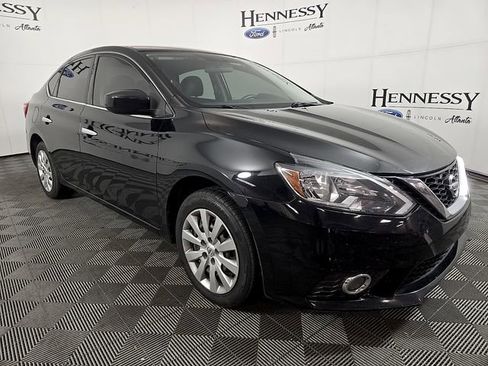 Used 2019 Nissan Sentra S FWD image 4