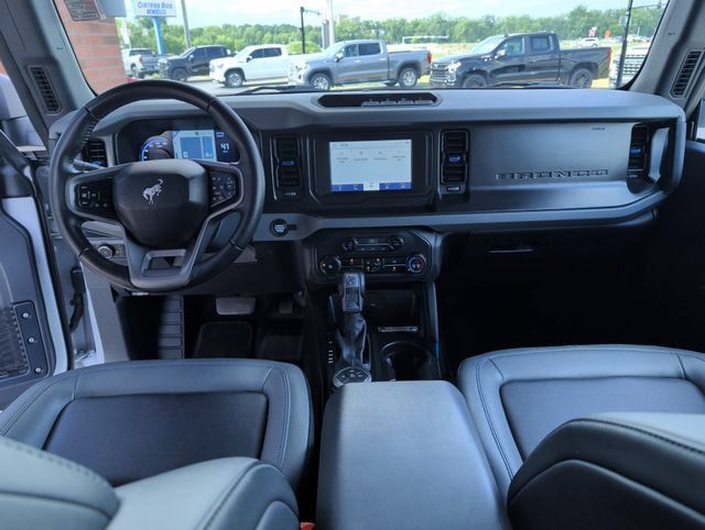 Used 2023 Ford Bronco Black Diamond AWD/4WD image 14