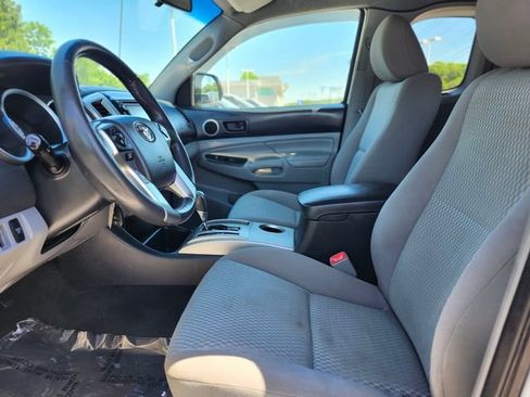Used 2015 Toyota Tacoma 4x4 Access Cab w/ SR5 Package image 18