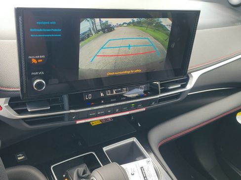New 2026 Toyota Sienna XSE FWD image 15