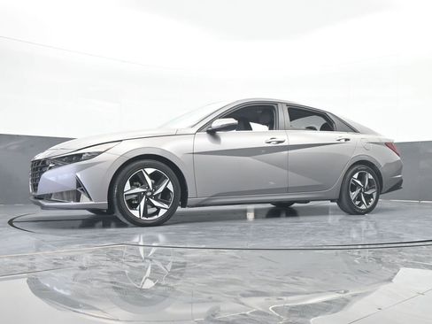 Used 2023 Hyundai Elantra Limited w/ Cargo Package image 59