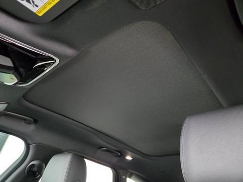 New 2026 Land Rover Range Rover Velar Dynamic SE image 11