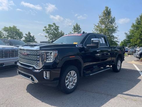 Used 2022 GMC Sierra 2500 Denali AWD/4WD image 3